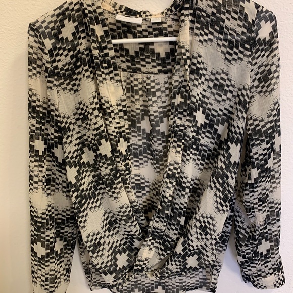 New York & Company Top - Picture 1 of 3